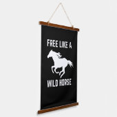 Vrij als een wild paard hangend wandkleed (Gebogen)