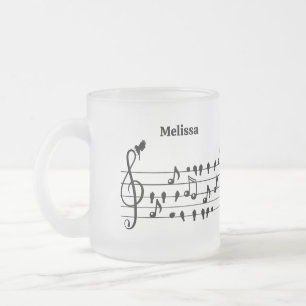 Vrij als vogel, zangvogels die als muzikale noten  matglas koffiemok
