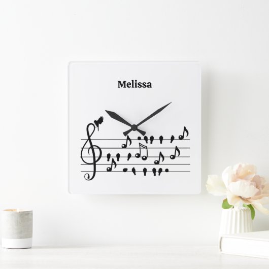 Vrij als vogel, zangvogels die als muzikale noten  vierkante klok (Huis)