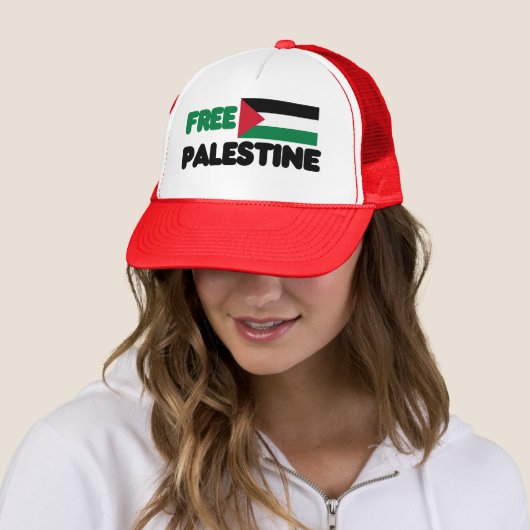 Vrij Palestina Trucker Pet (In situ)