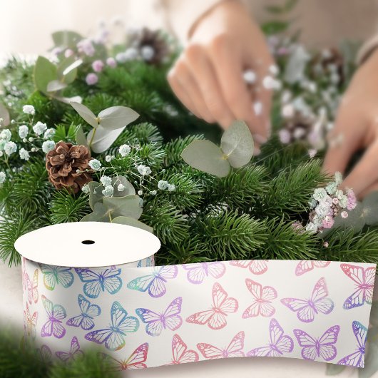 Vrij vlindermotief met iriserende pastelkleuren satijnen lint