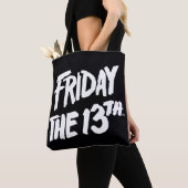 Vrijdag 13 | Gestapeld gedopte Logo Tote Bag (Dichtbij)