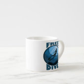 Vrije duik - de oceaan roept freediver aan espresso kop (Voorkant rechts)