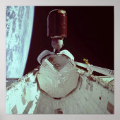 Vrijgave van TELESAT-1 van Shuttle Discovery Poster (Voorkant)