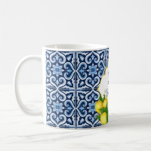 Vrijgezellenfeest bevoordeelt blauwe tegels citroe koffiemok (Links)