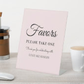 Vrijgezellenfeest Blush Pink Favors Reclamebord Met Voetstuk (Insitu)
