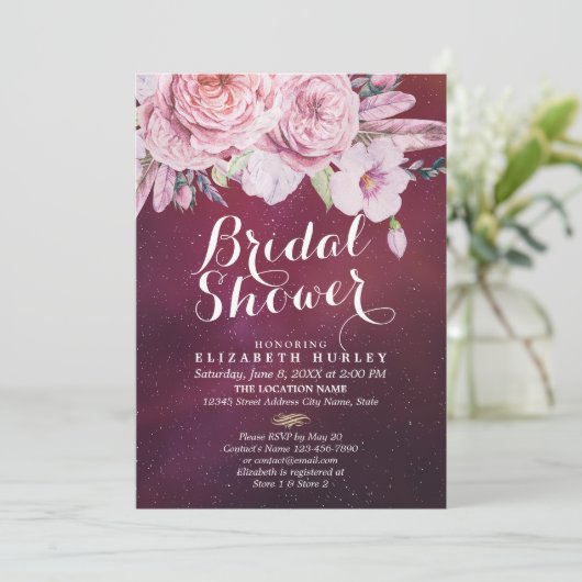 Vrijgezellenfeest Boho Floral Feathers Burgundy Re Kaart (Staand voorkant)