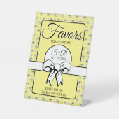 Vrijgezellenfeest Boter Geel Witte Polka Dots Boge Reclamebord Met Voetstuk (Voorkant)