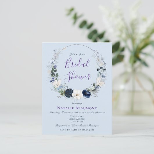 Vrijgezellenfeest van blauwe botanische flora uitnodiging briefkaart (Staand voorkant)