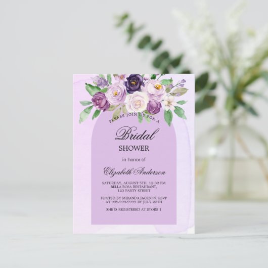Vrijgezellenfeest violet paarse bloemboog uitnodiging briefkaart (Staand voorkant)