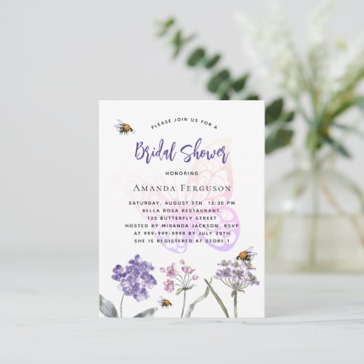 Vrijgezellenfeest wilde bloemen schenden roze vlin uitnodiging briefkaart (Staand voorkant)