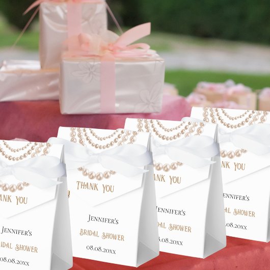 Vrijgezellenfeesten parels Prosecco elegant Bedankdoosjes