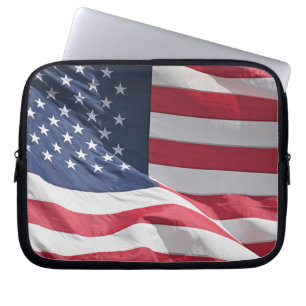 Vrijheid Amerikaanse vlag zwaaien in de wind Laptop Sleeve