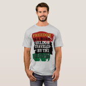 VRIJHEID IS EEN WEG T-SHIRT (Voorkant volledig)