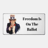 Vrijheid staat op de stembus 2026 bureaumat (Voorkant)