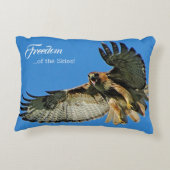 Vrijheid van de Skies Red'Tailed Hawk Accent Kussen (Achterkant)