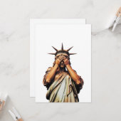 Vrijheidsbeeld bedekt haar gezicht met schaamte kaart (Voorkant / Achterkant in situ)