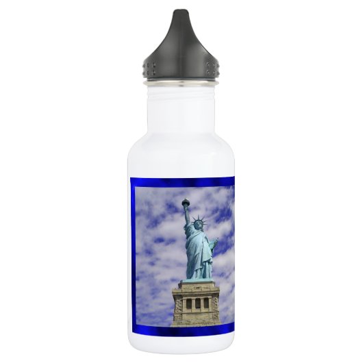 Vrijheidsbeeld, Ellis Island, New York Waterfles (Links)