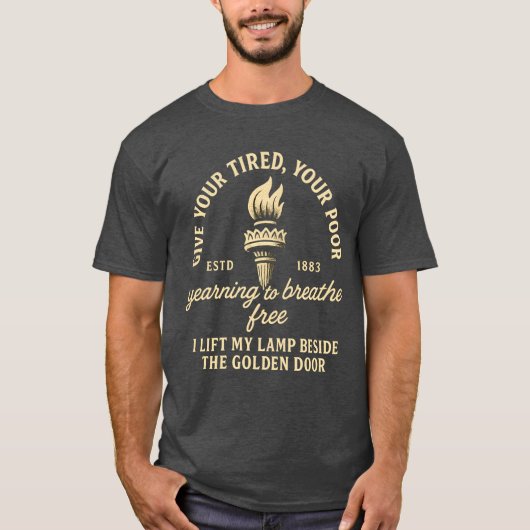Vrijheidsbeeld fakkel met Emma Lazarus Quote T-shirt (Voorkant)