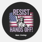 Vrijheidsbeeld geeft protestverzet de hand ronde sticker (Voorkant)