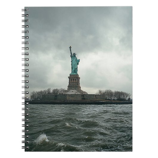 Vrijheidsbeeld in Storm Notitieboek (Voorkant)