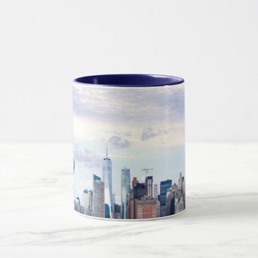 Vrijheidsbeeld met World Trade Center Mok (Midden)