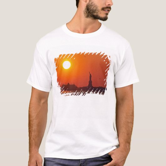 Vrijheidsbeeld, New York Harbour, NY, Verenigde St T-shirt (Voorkant)
