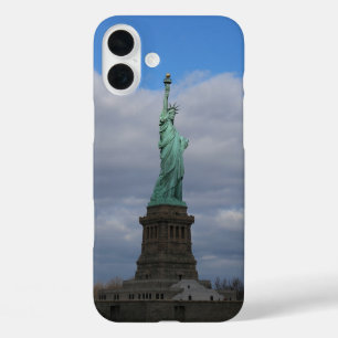 Vrijheidsbeeld NYC verlicht iPhone 16 Plus Hoesje