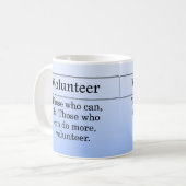 Vrijwilligers doen meer voor anderen koffiemok (Voorkant links)