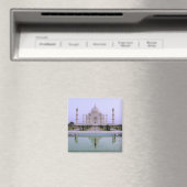 vroeg-ochtenduitzicht van Taj Mahal, weerspiegeld  Magneet (Insitu (Vaatwasser))
