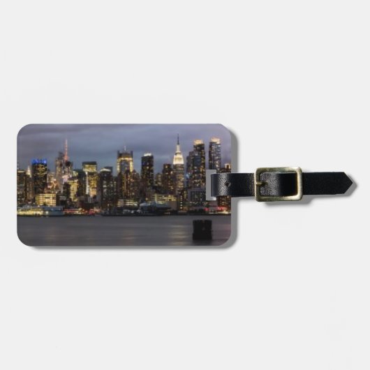 Vroege avond panoramisch uitzicht van Manhattan Bagagelabel (Voorkant horizontaal)
