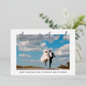 Vroege en gehuwde bruiloft Mr. & Mrs. Eerste Kerst Folie Uitnodiging (Staand Voorkant)