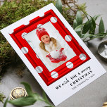 Vroege kerstfoto Eenvoudig rood feestdag Lijst Feestdagenkaart<br><div class="desc">Vrolijk kerstfoto Eenvoudige Rode Vakantie Lijst Kerstmis Kaarten bevatten uw favoriete foto in een rood lijst met witte poka stippen op een witte achtergrond. De tekst luidt "Wij wensen u een vrolijk kerstfeest" in het moderne zwarte schrift. Gepersonaliseerd met jouw naam en jaar door de tekst in het verstrekte tekstvakje...</div>