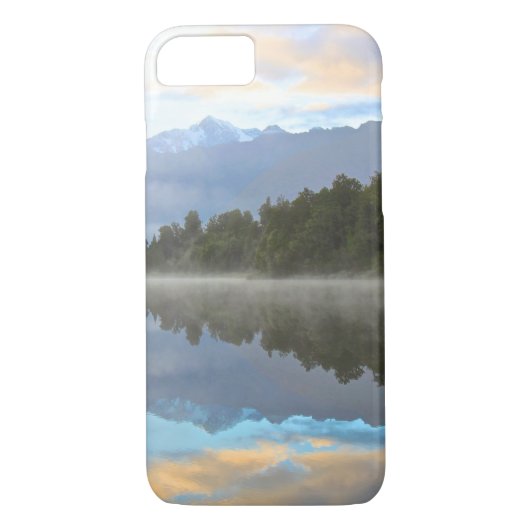 Vroege ochtend reflecteert het landschap Case-Mate iPhone case (Achterkant)