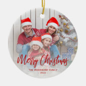 Vroegere kerstfamilie Foto rood script Keramisch Ornament (Voorkant)