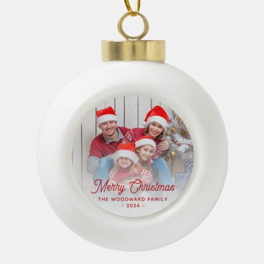 Vroegere kerstfamilie Foto rood script Keramische Bal Ornament (Voorkant)
