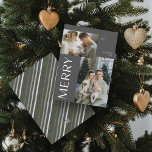 Vrolijk 2 Fotocollage Modern Grijs Kerstmis Feestdagenkaart<br><div class="desc">Laat je vrienden en familie dit jaar weten dat je om de Merry 2 Photo Collage Modern Grey kerstkaart geeft. Niet alleen is het stijlvol en up-to-date, maar er is ook voldoende ruimte voor u om twee van uw favoriete herinneringen van het afgelopen jaar op te nemen. Het ontwerp is...</div>