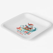 Vrolijk Beachmas Santa Surfen Retro Design Papieren Bordje (Gebogen)