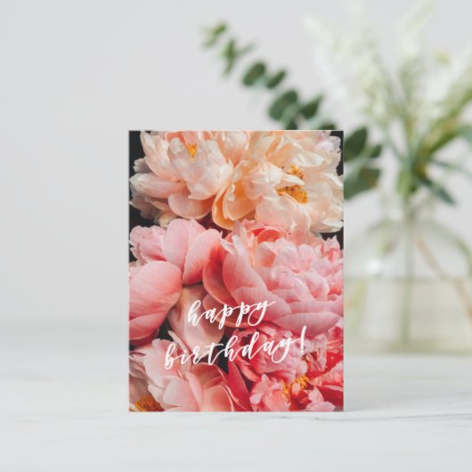 Vrolijk Birthday! Elegant roze en peach peonies Briefkaart (Staand voorkant)