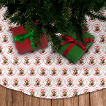Vrolijk Christus-eland Grappige Kerstmis Moose Kerstboom Rok<br><div class="desc">Omarm de vakantiegeest met onze charmante kerstboomrok, met een lieve eland met een kerstmuts vergezeld van de puntige groet "Merry Christ-moose". Deze boomrok is perfect voor het verspreiden van gelach en vreugde tijdens uw vakantie feesten! Het grillige ontwerp en het slimme woordspel maken het een unieke en heerlijke toevoeging aan...</div>