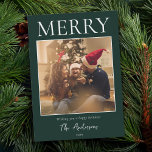 Vrolijk eenvoudige moderne minimale foto feestdagenkaart<br><div class="desc">Creëer uw eigen gepersonaliseerde vakantiepapieren dit feestelijke seizoen. Voeg eenvoudig uw favoriete familiefoto toe aan deze sjabloon voor kerstkaarten.</div>