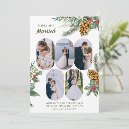 Vrolijk en getrouwd 5 foto Holly en dennen Passen Feestdagenkaart (Staand voorkant)