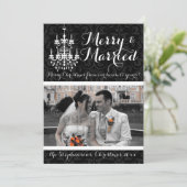 Vrolijk en getrouwd kroonluchter vakantiefoto feestdagenkaart (Staand voorkant)