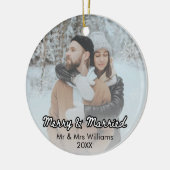 Vrolijk en getrouwd Nieuwjaars Xmas Foto Keramisch Ornament (Links)