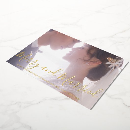 Vrolijk en getrouwd Pas getrouwd Elegant Folie Feestdagenkaart (Gedraaid)