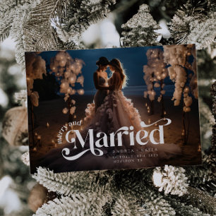 Vrolijk en getrouwd Retro Swirl bruiloft vakantie  Feestdagenkaart