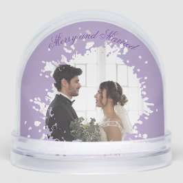 Vrolijk en getrouwd sneeuwbol