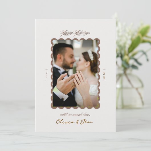 Vrolijk en getrouwd voor de eerste kerst feestdagenkaart (Staand voorkant)