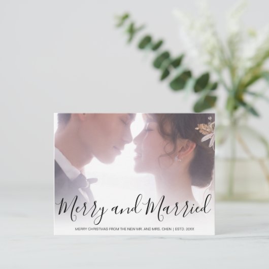 Vrolijk en getrouwd zwart-wit Pas getrouwd Elegant Feestdagenkaart (Staand voorkant)