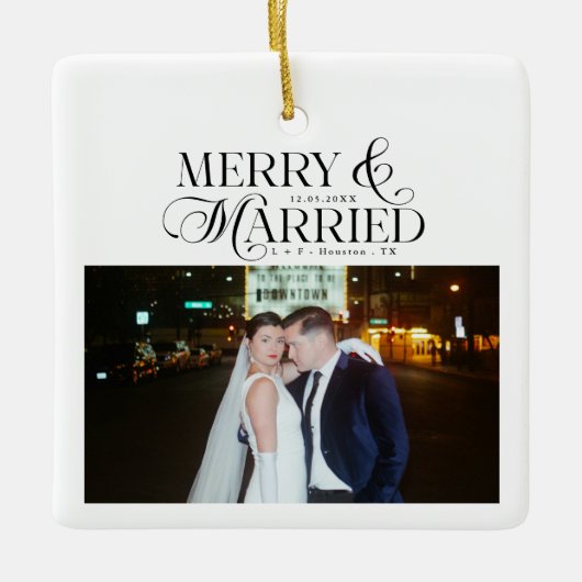 Vrolijk en getrouwde Passen getrouwd Foto Eerste K Keramisch Ornament (Voorkant)